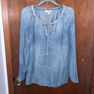 Light wash Jean long sleeve shirt. Vintage America boutique